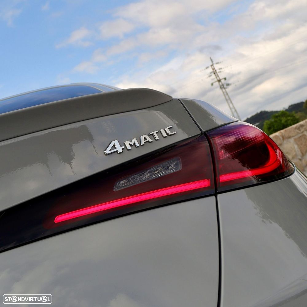 Mercedes-Benz GLC 300 de Coupe 4Matic - 11