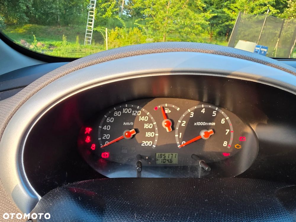 Nissan Micra 1.2 Visia - 12