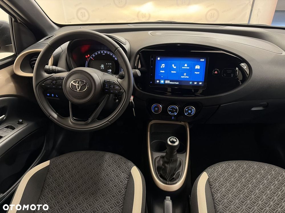 Toyota Aygo X 1.0 VVT-i Style - 3