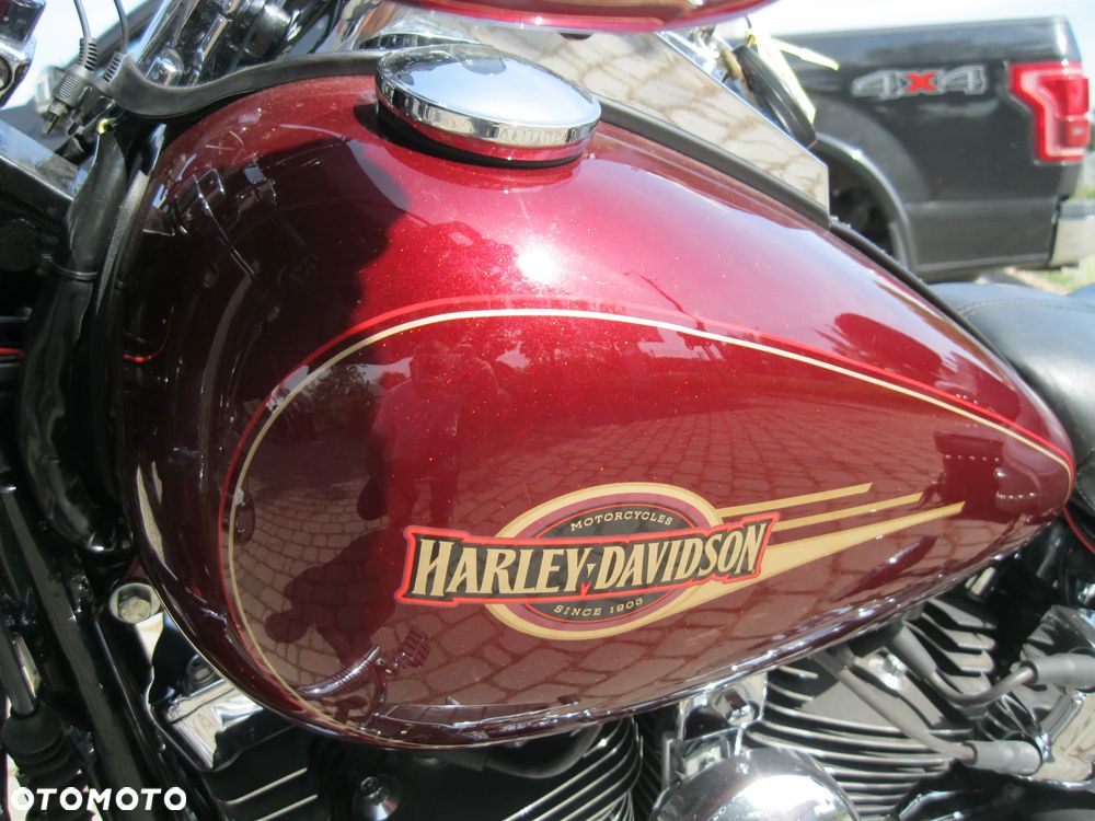 Harley-Davidson Softail Heritage Classic - 23