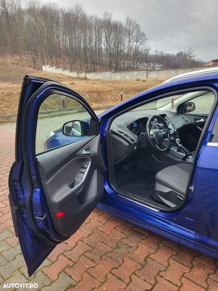 Ford Focus - 11