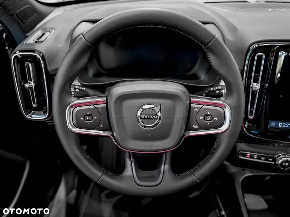 Volvo XC 40 B4 B AWD DKG RDesign - 8