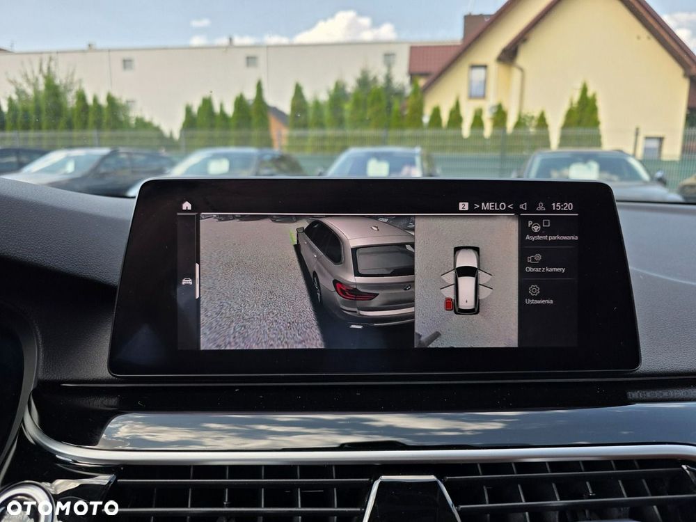 BMW Seria 5 518d Sport Line - 32