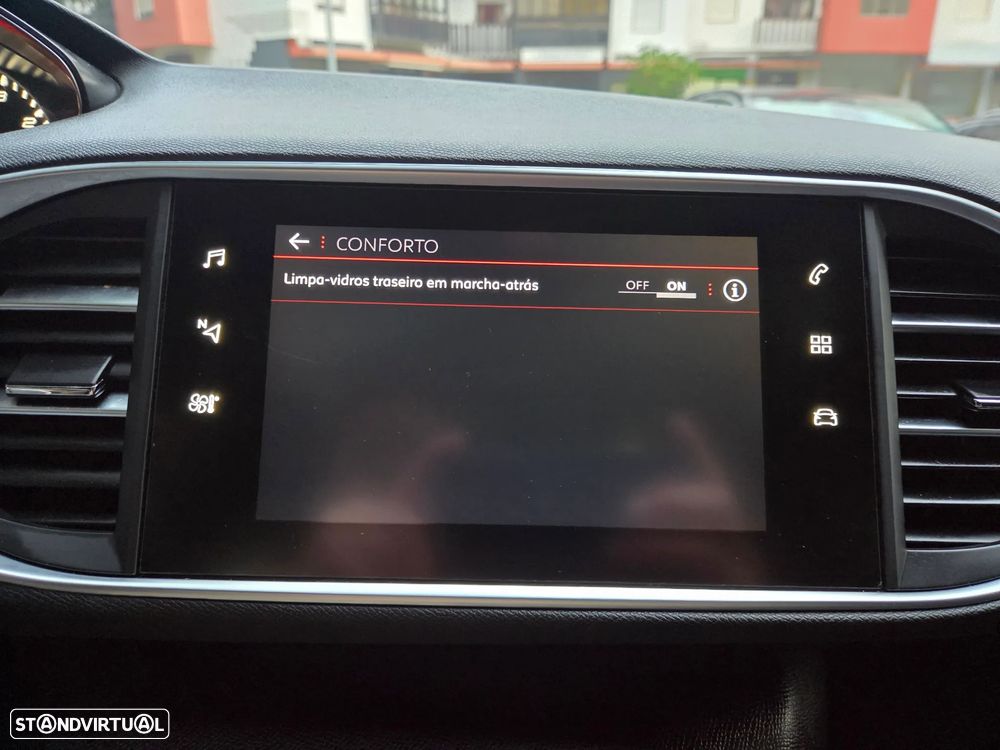 Peugeot 308 PureTech 130 EAT6 Stop & Start GT-Line Edition - 50