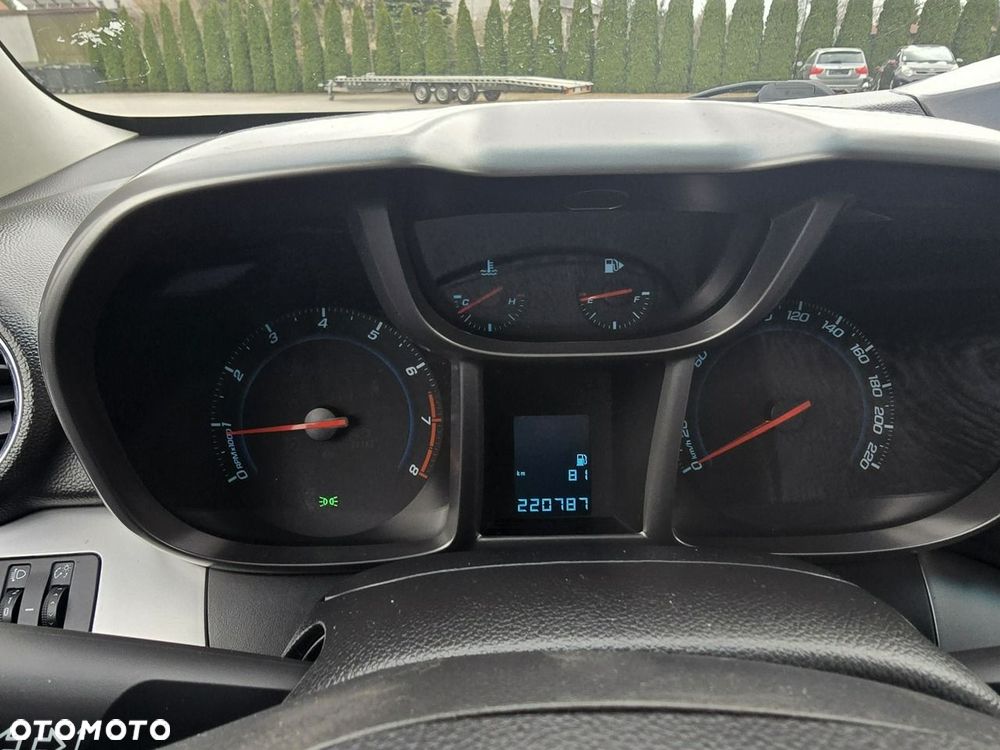 Chevrolet Orlando - 25