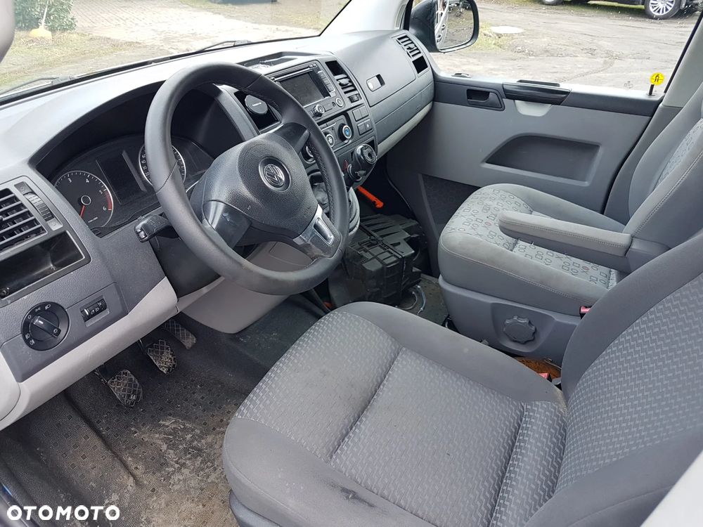 Volkswagen Transporter - 2