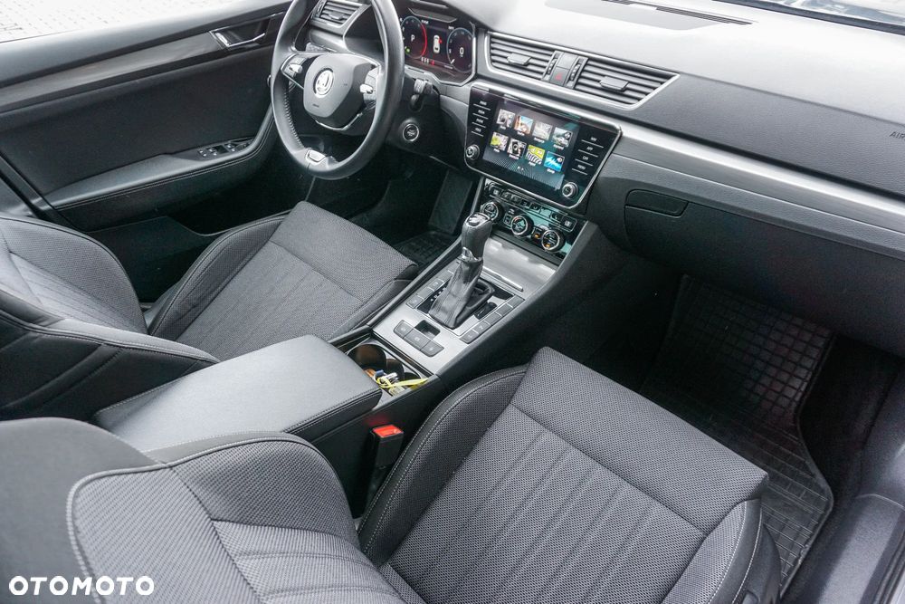 Skoda Superb 2.0 TDI SCR Style DSG - 36
