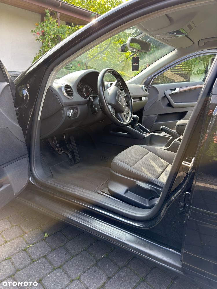 Audi A3 Sportback 2.0 TDI DPF Ambiente - 12