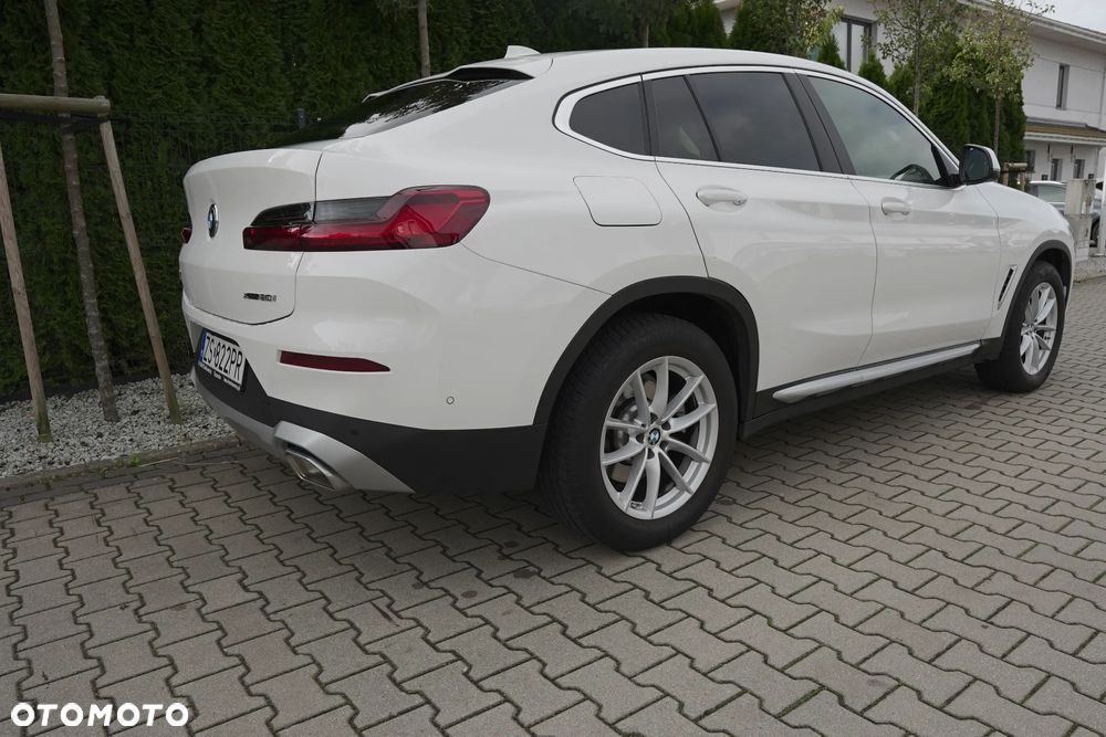 BMW X4 xDrive20i sport - 4