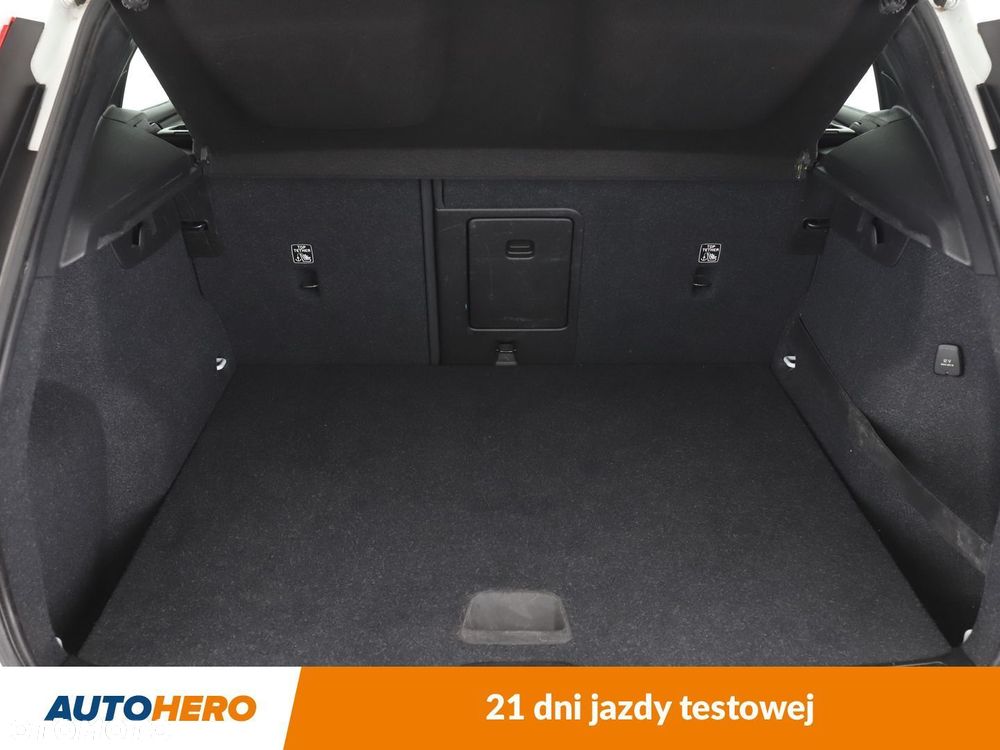 Volvo XC 40 D3 Momentum - 17