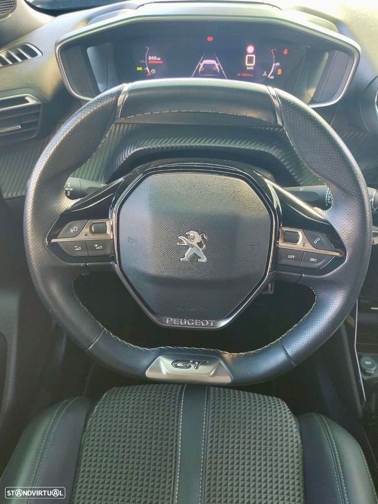 Peugeot 2008 1.5 BlueHDi GT - 10