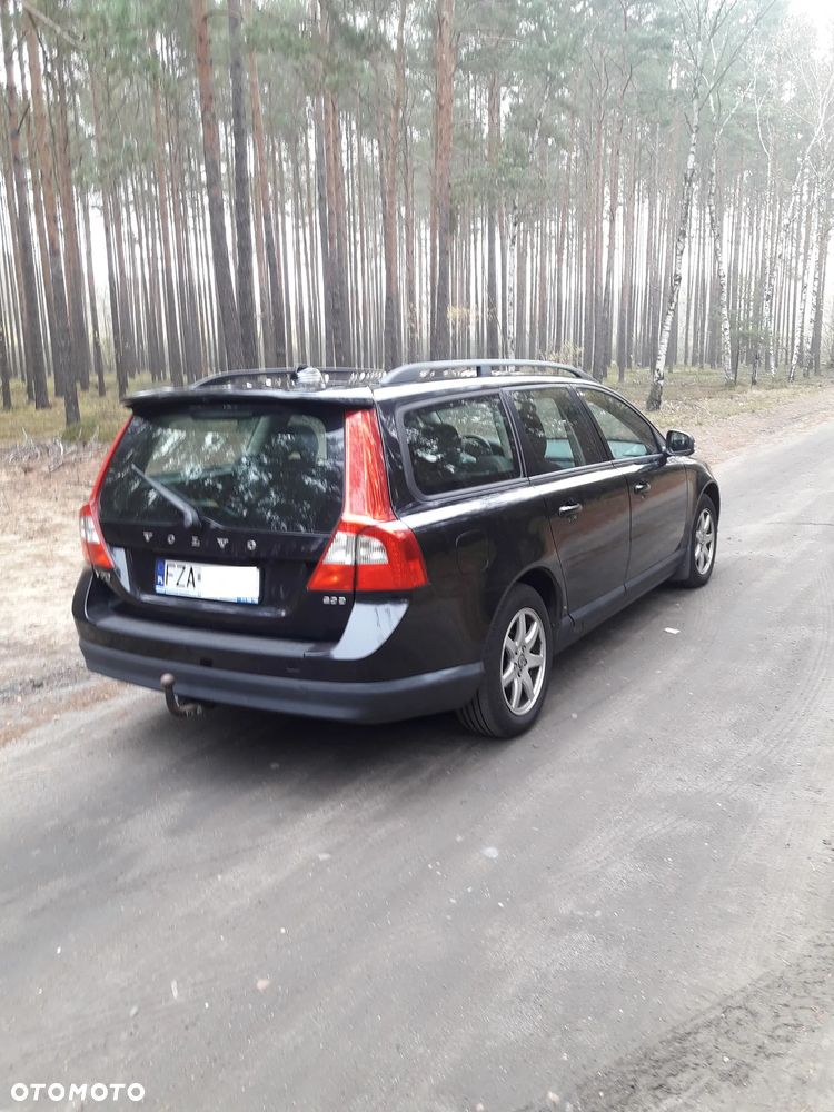 Volvo V70 2.0D Momentum - 4