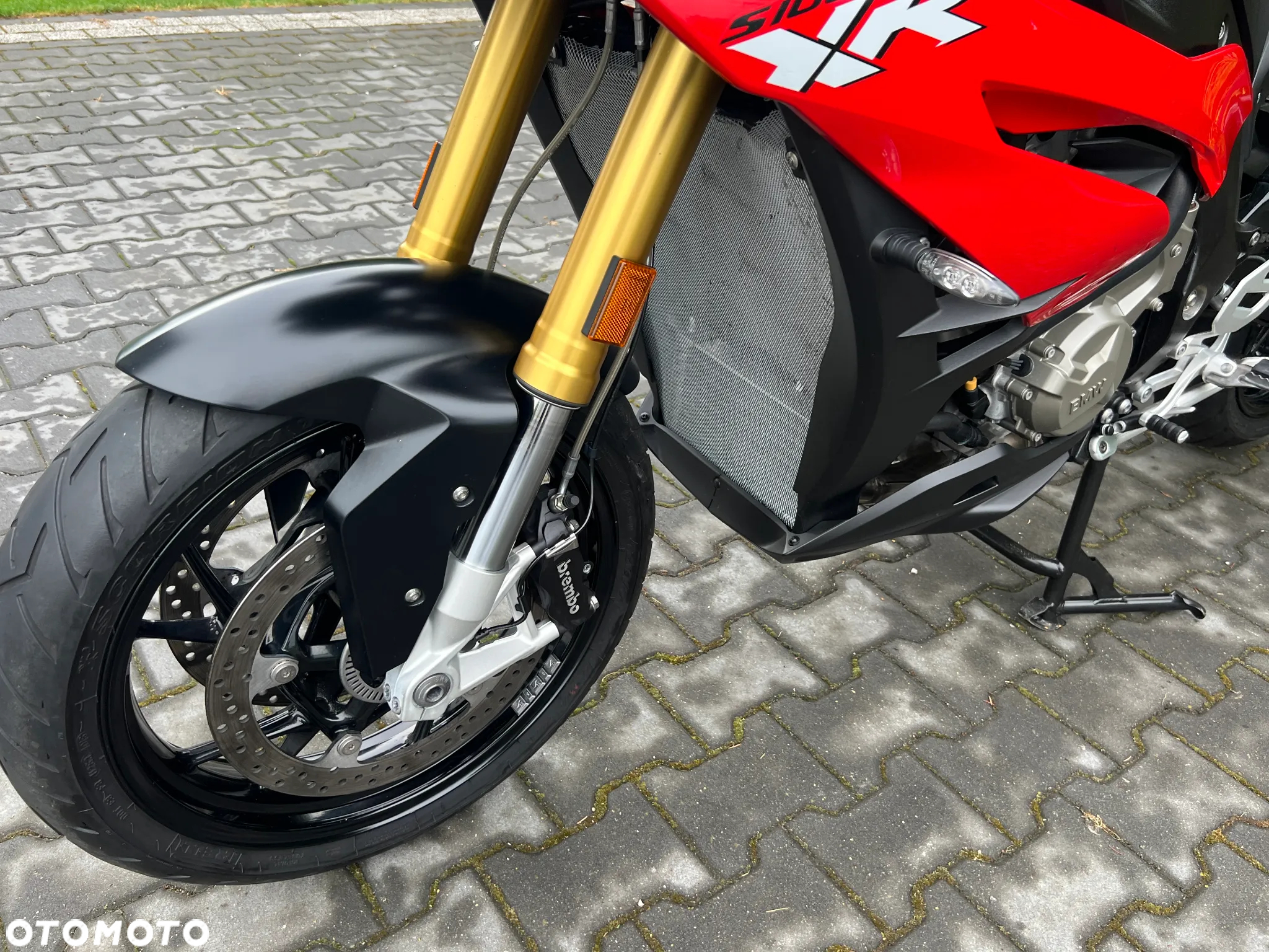 BMW XR - 13