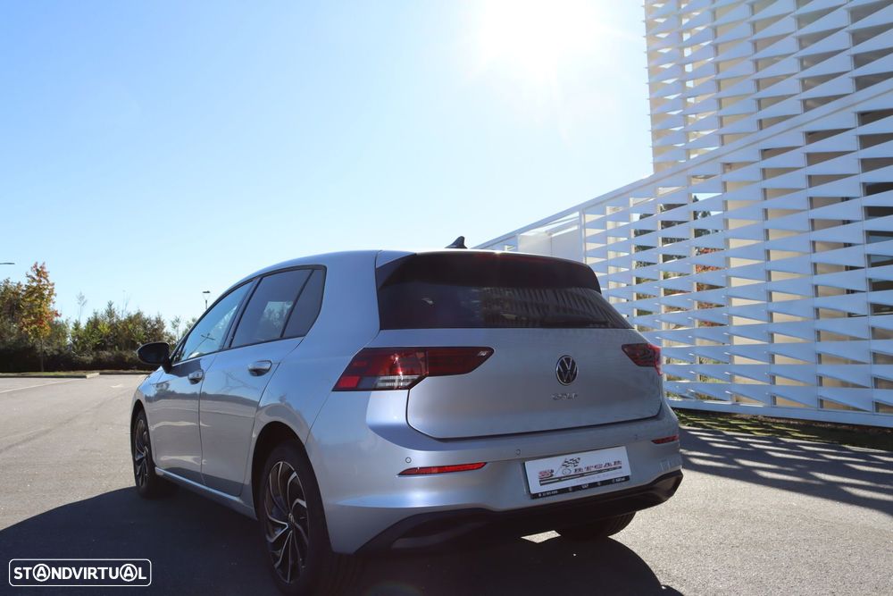 VW Golf 1.0 TSI Life - 24