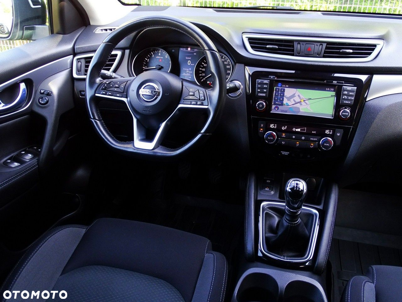 Nissan Qashqai 1.2 DIG-T Tekna EU6 - 22
