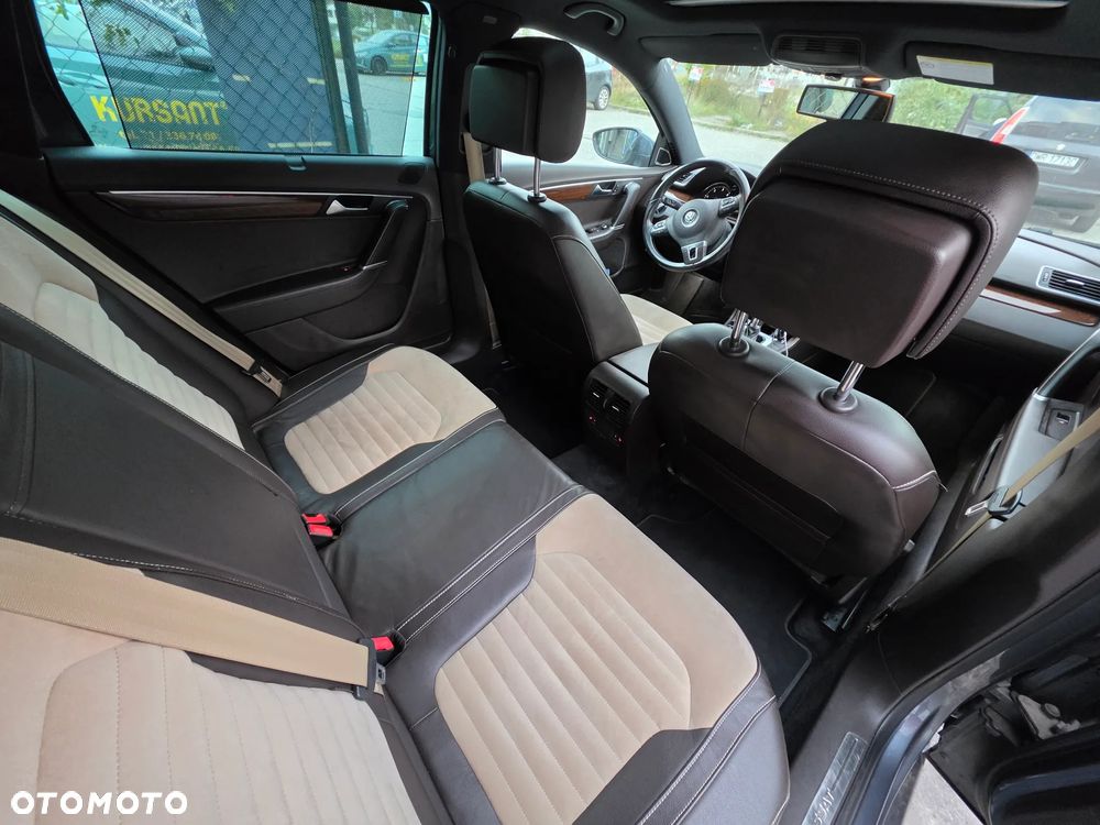 Volkswagen Passat - 22