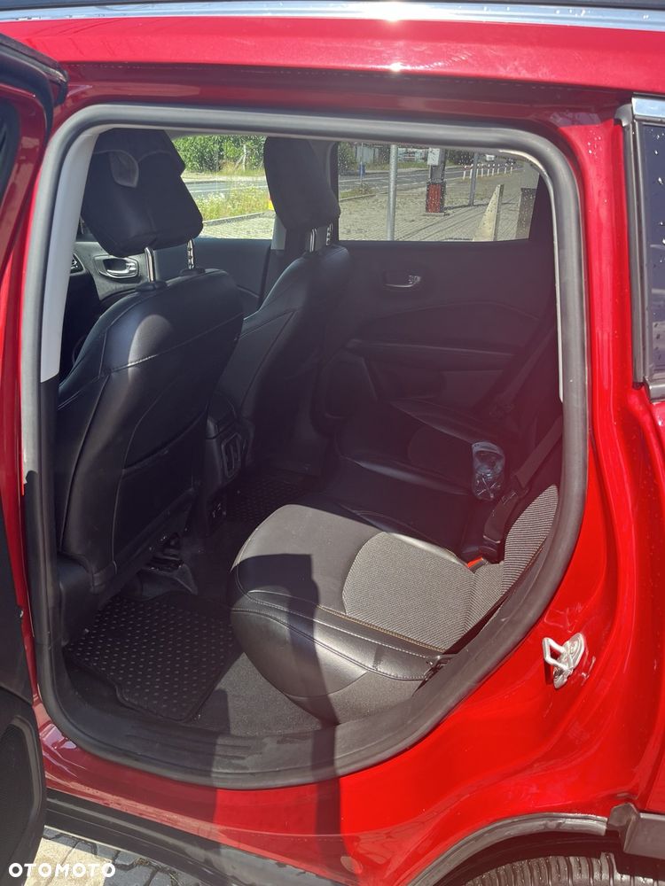 Volvo XC 90 - 8