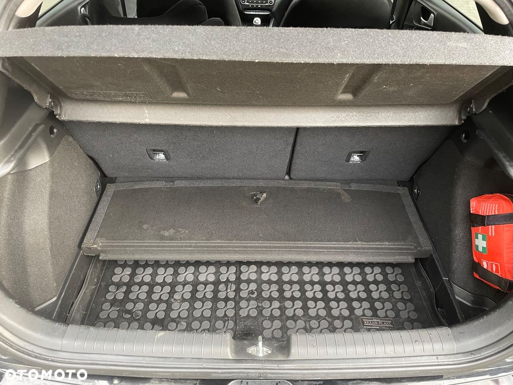 Hyundai i20 1.4 CRDi Premium - 25