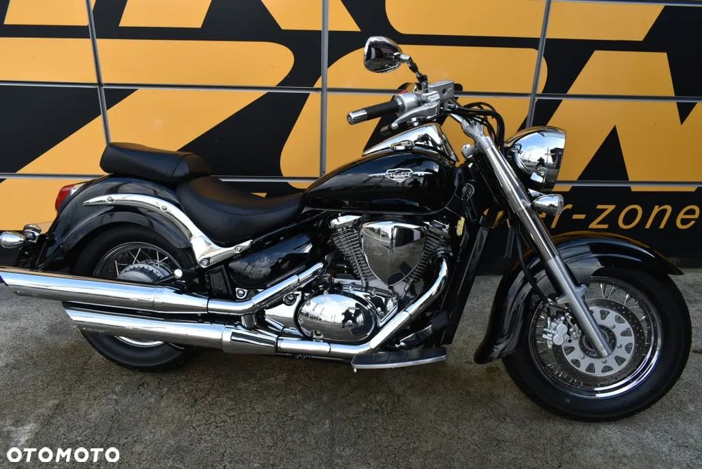 Suzuki Intruder - 2