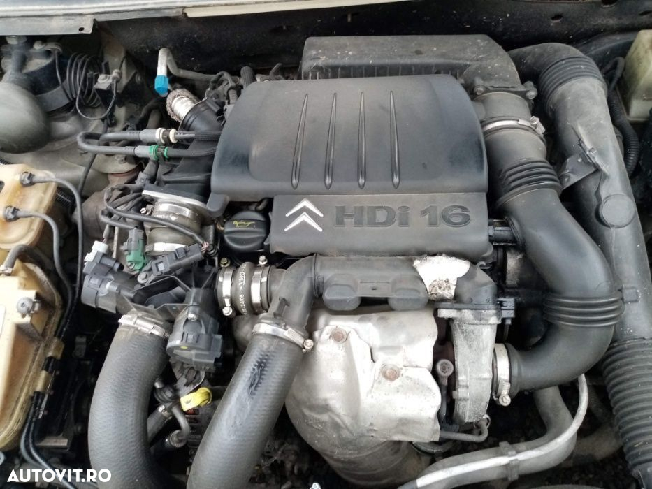 Dezmembrez Citroen C5 16 HDI - 2