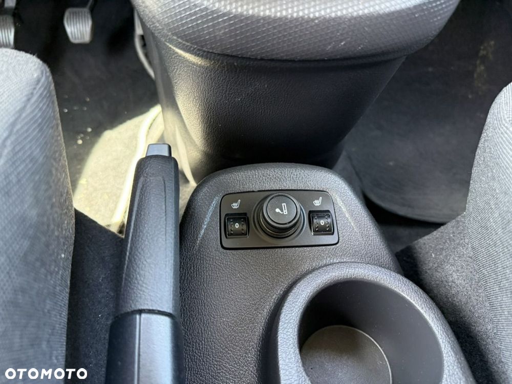 Ford Tourneo Connect Grand 1.5TDCi Trend - 24