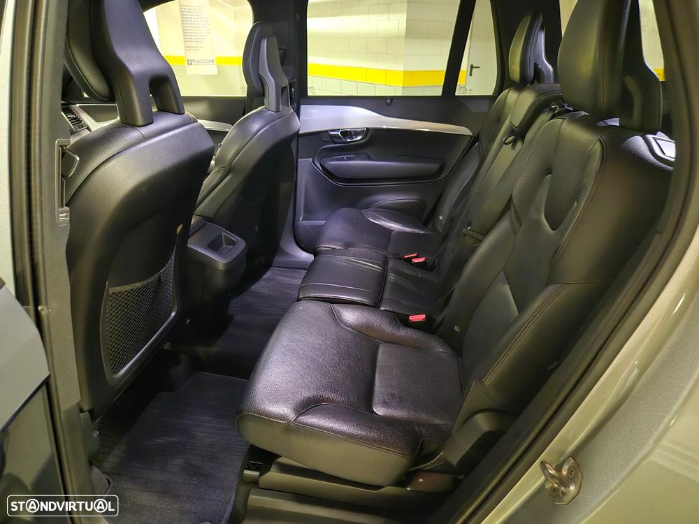 Volvo XC 90 2.0 D5 Momentum AWD - 35