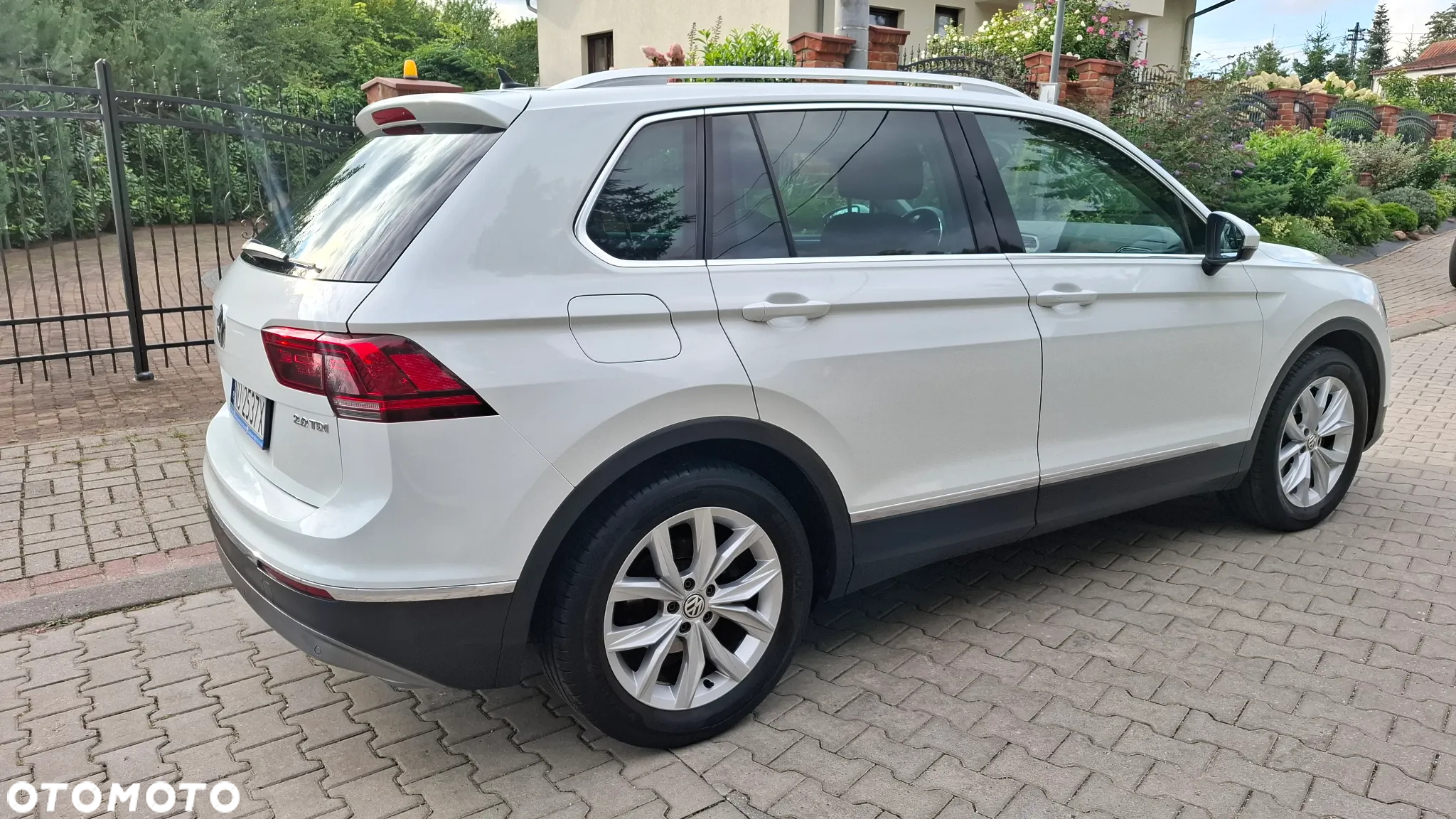 Volkswagen Tiguan - 4