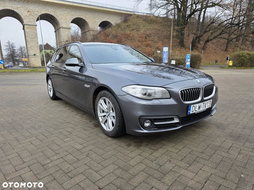 BMW Seria 5 520d xDrive Sport Line - 1