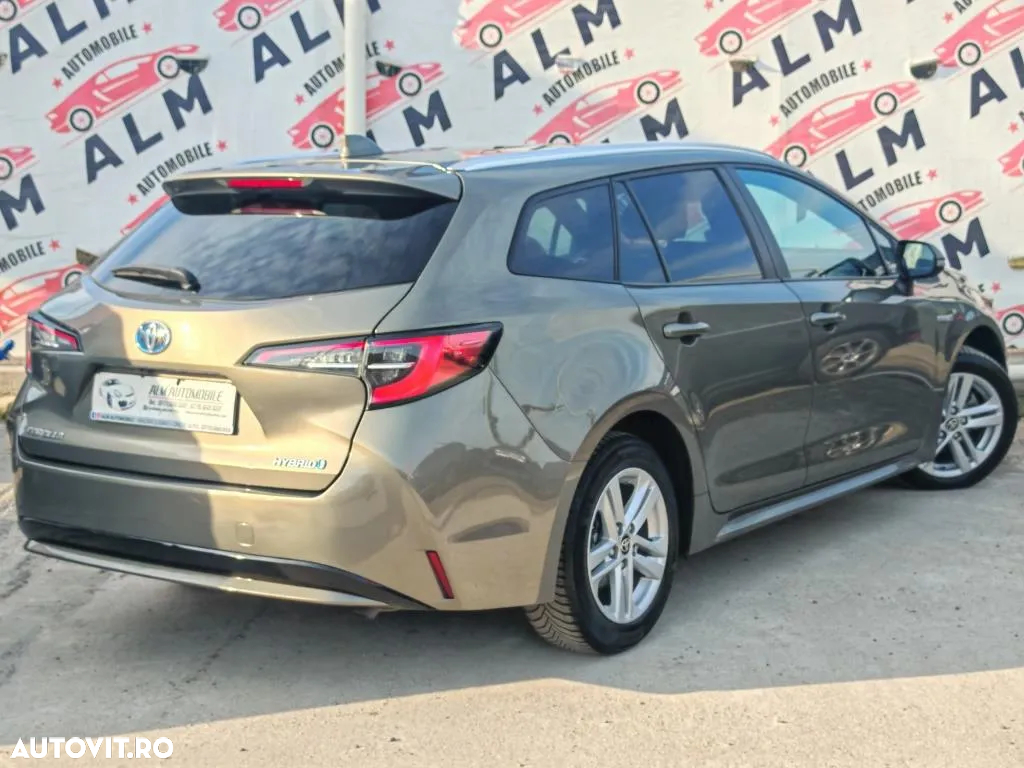 Toyota Corolla 1.8 Hybrid Comfort - 10