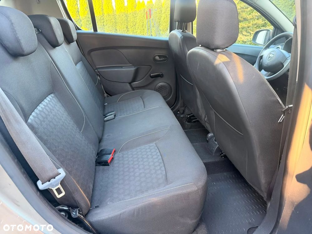 Dacia Sandero 1.2 16V Laureate - 23