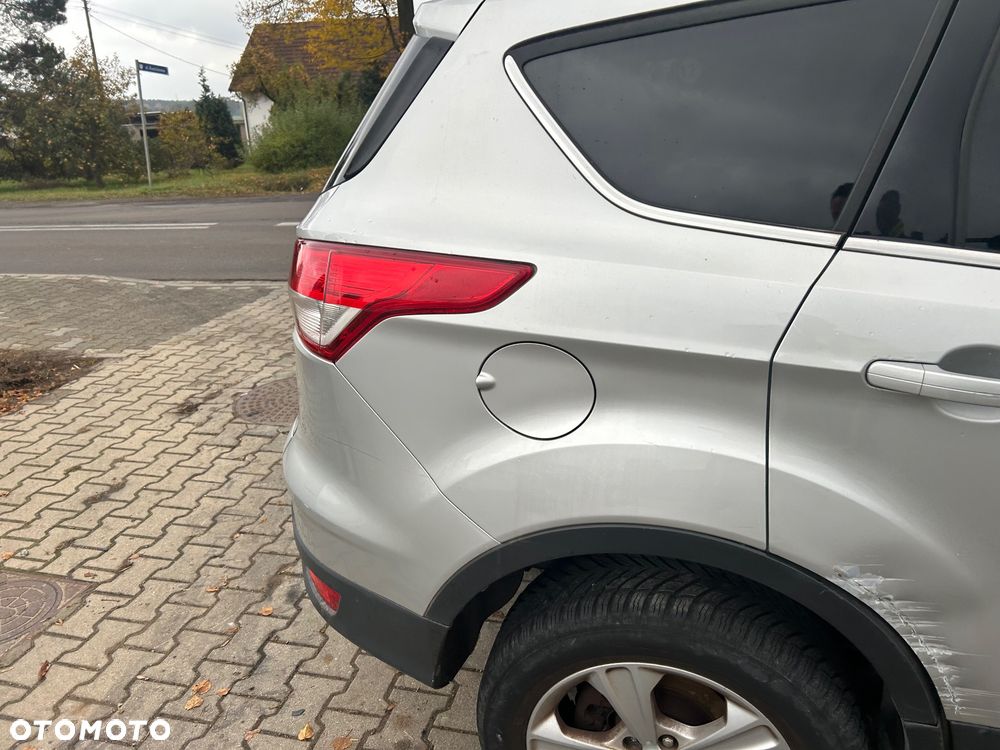 Ford Kuga - 13