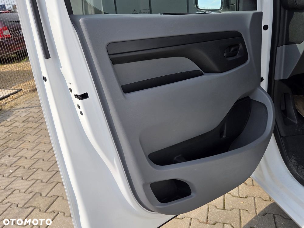 Opel VIVARO - 24
