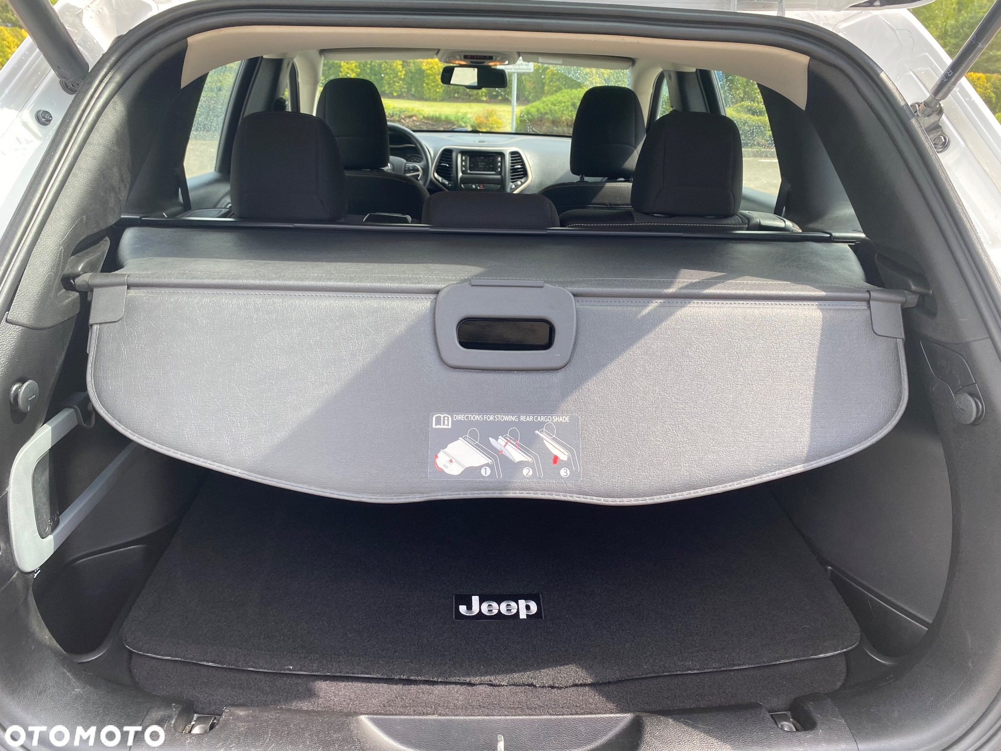 Jeep Cherokee 2.0 MJD Active Drive I Longitude - 13