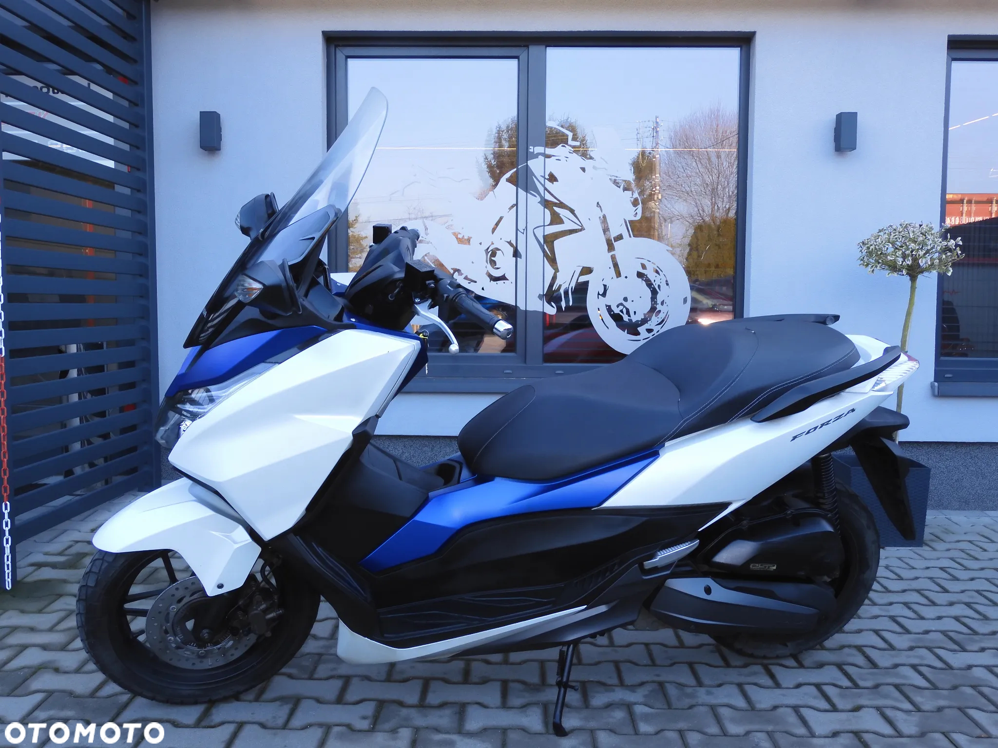Honda NSS - 16
