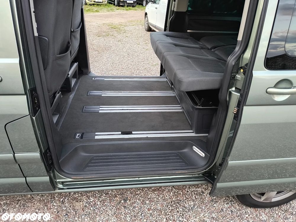 Volkswagen Multivan - 18