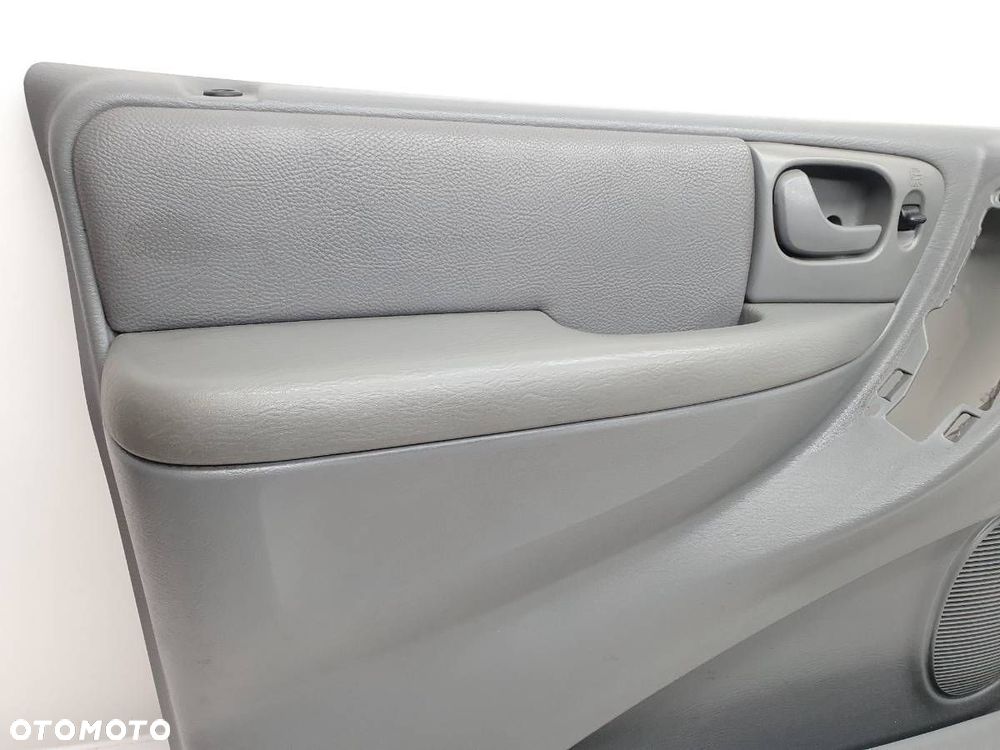 BOCZEK DRZWI PRZÓD LEWY TAPICERKA DODGE CARAVAN IV CHRYSLER VOYAGER IV - 2