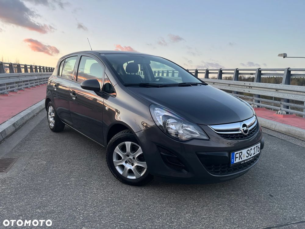 Opel Corsa 1.2 16V Graphite - 4