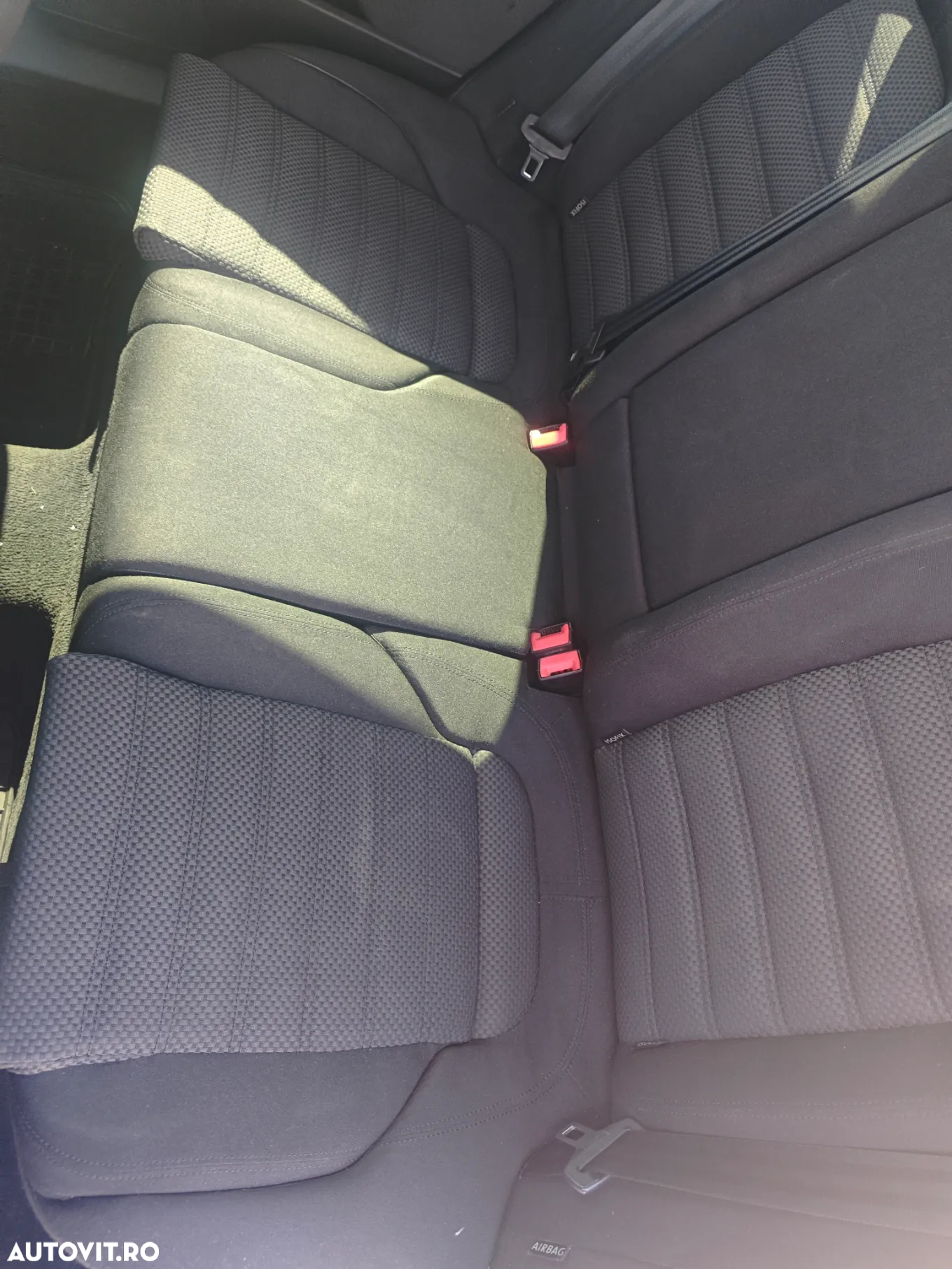Volkswagen Passat Variant 2.0 TDI DPF DSG Highline - 30