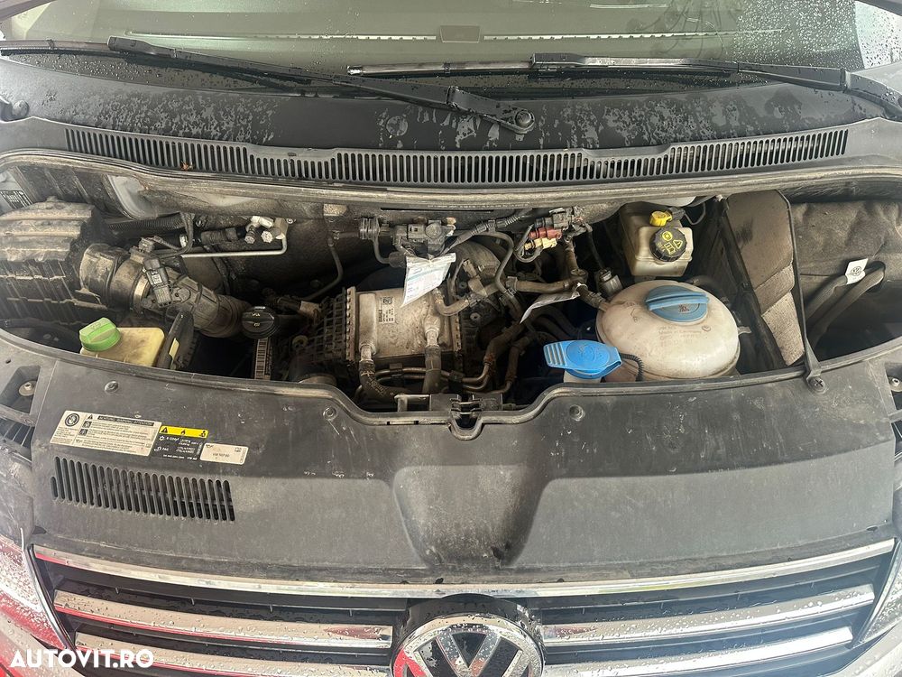 Volkswagen Caravelle LR Comfortline DSG 4M - 25