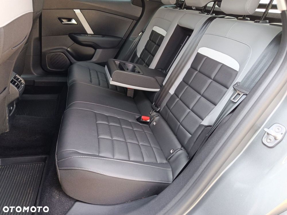 Citroën C4 1.2 PureTech Max S&S EAT8 - 13