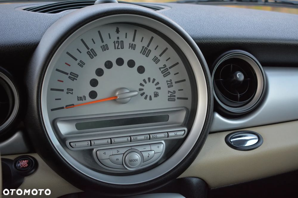 MINI Cooper Standard - 38