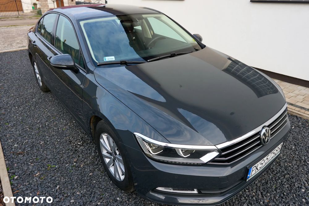 Volkswagen Passat 2.0 TDI SCR Trendline - 17