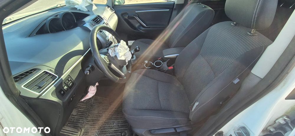 Toyota Verso 1.6 D-4D Active EU6 - 19