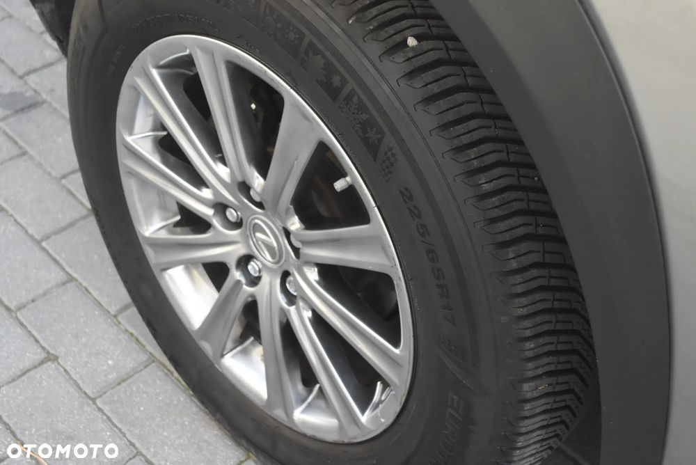 Lexus NX 300h Comfort AWD - 21