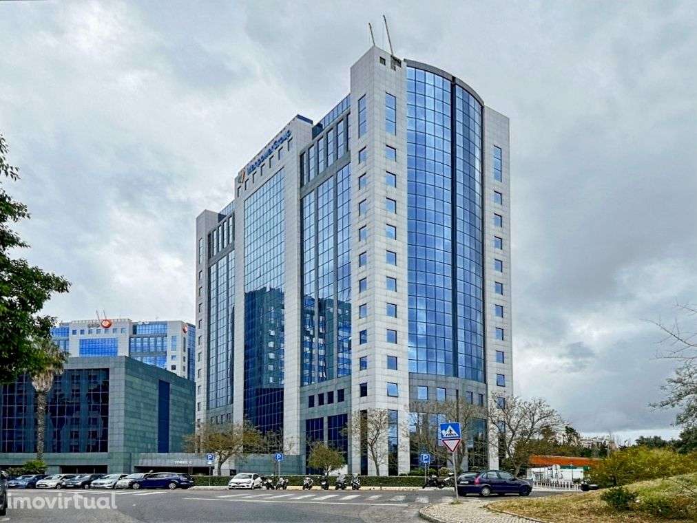 Espaço de escritório privativo para 3 pessoas em Torres de Lisboa - Grande imagem: 2/10