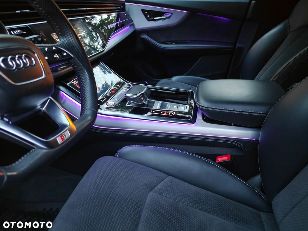 Audi SQ8 - 20