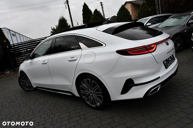 Kia ProCeed 1.4 T-GDI DCT7 OPF GT LINE - 3