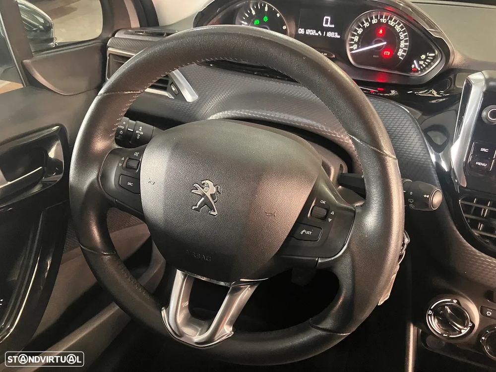 Peugeot 208 1.6 BlueHDi Style - 25