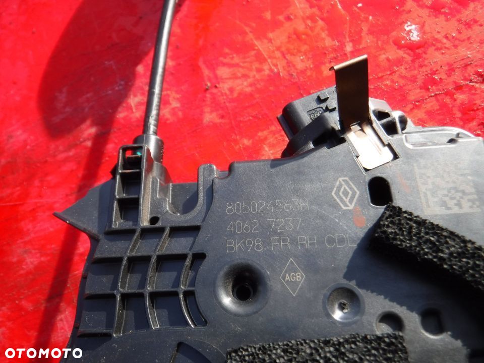 Renault Clio IV zamek prawy przod EUROPA 805024563R - 2