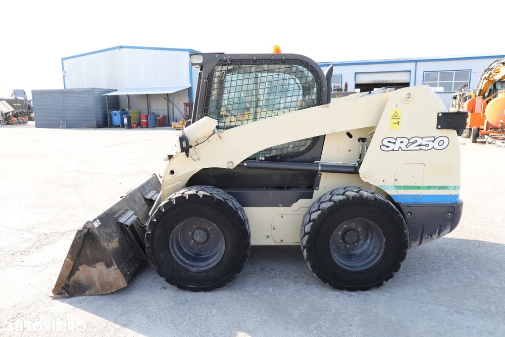 Case SR 250 Loader - 2